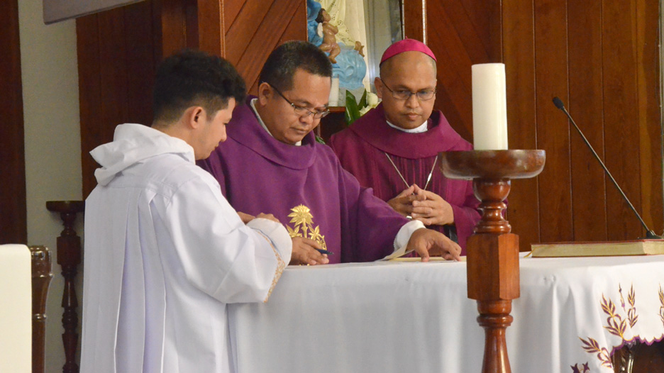 Bishop Ryan inaugurates Year of Spiritual Renewal for San Vicente,  installed Fr. Jason as Pastor – Roman Catholic Diocese of Chalan Kanoa